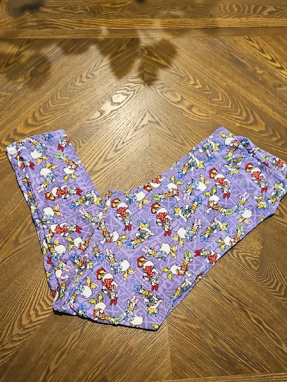 LulaRoe Disney Daisy Duck Purple Cartoon Print Leggings Lounge Pants